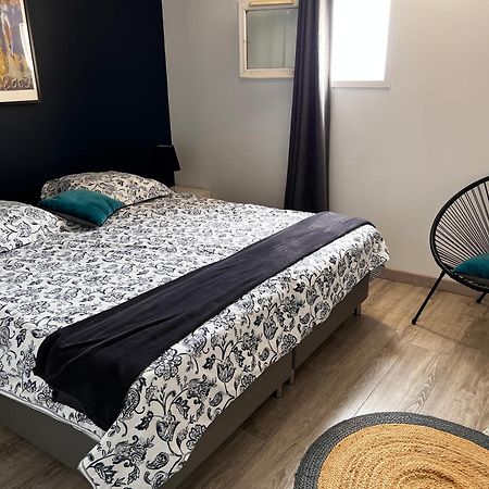 Face A La Mer Avec Piscine A Sète Exteriör bild